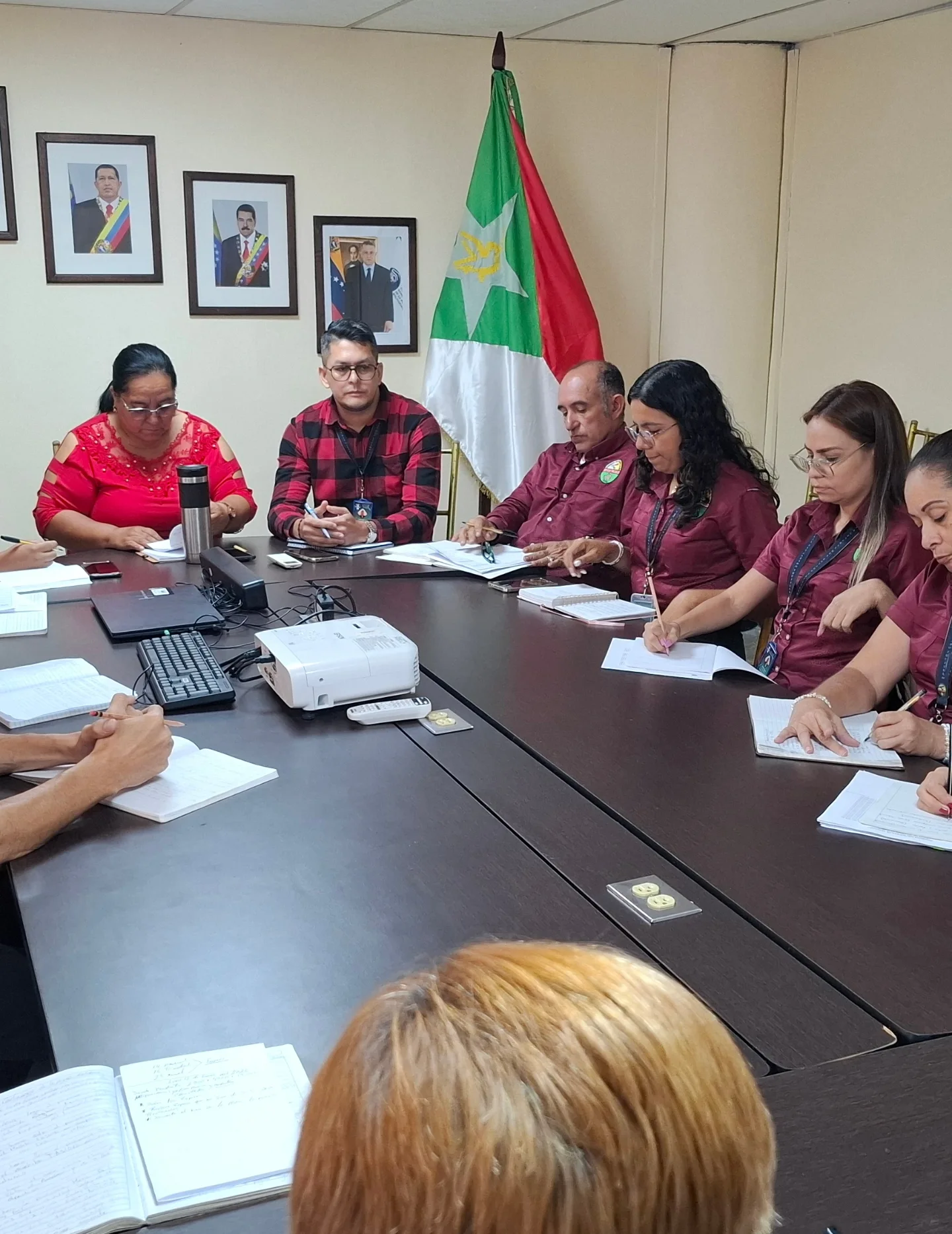 Contralora del Estado Trujillo sostuvo 1era. Reunión del año 2026 con Directivos de la CET