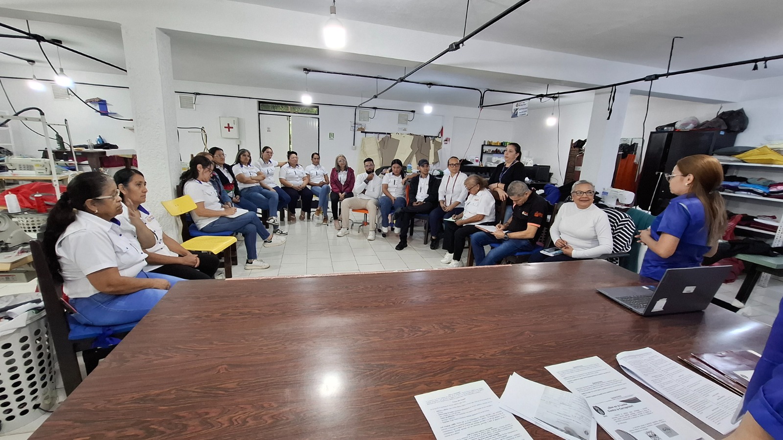 CET fortalece la atención directa al ciudadano en la empresa Textiles Trujillo C.A