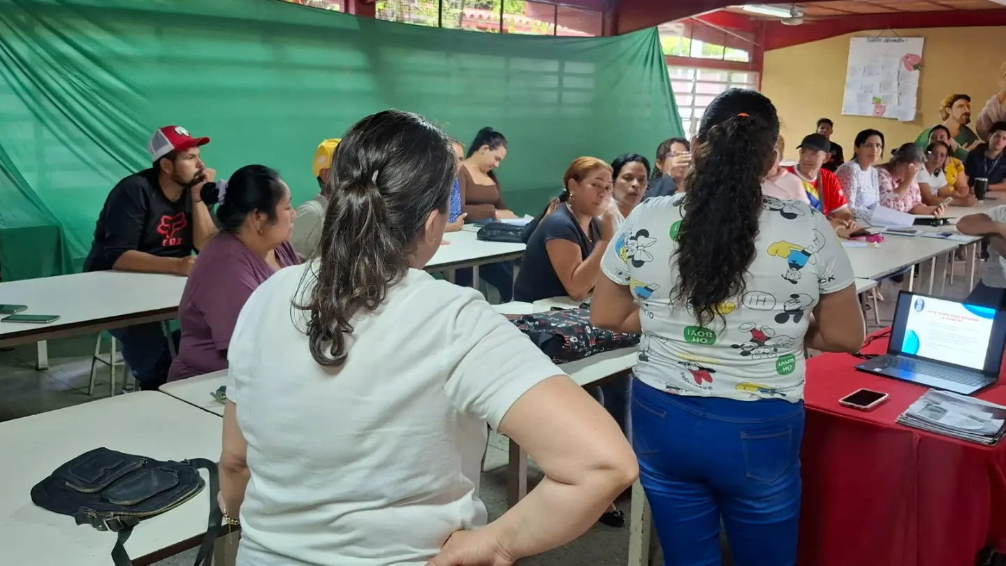 CET realizó taller de formación para líderes comunales en la parroquia Flor de Patria