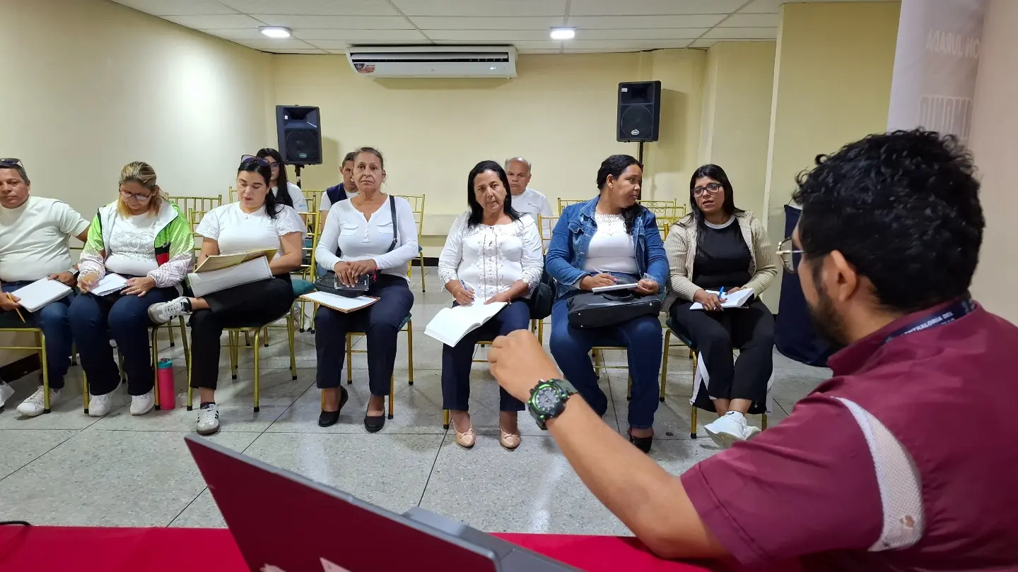 CET presentó plan de trabajo a directivos de instituciones educativas que integran el programa "La Contraloría va a la Escuela"